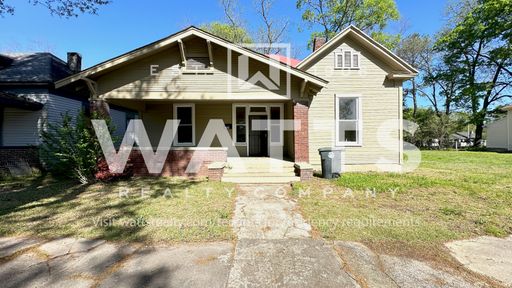 3-Bed 2-Bath Century House in Wahouma Community – photo 1