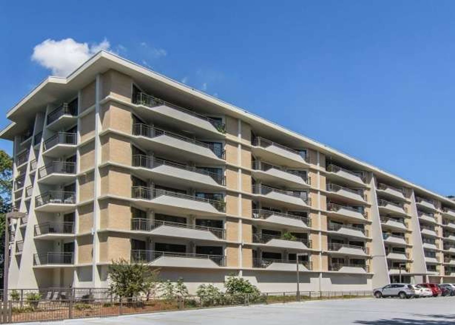 Birmingham Condo: 1120 Beacon Parkway East