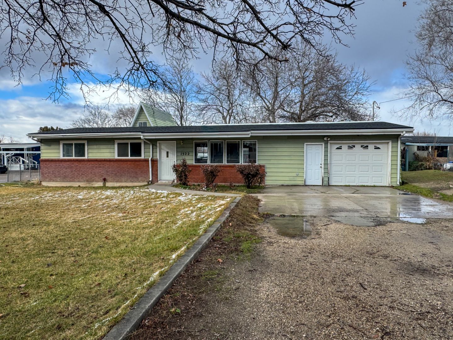 Nampa Apartment: 1320 W. Flamingo Drive