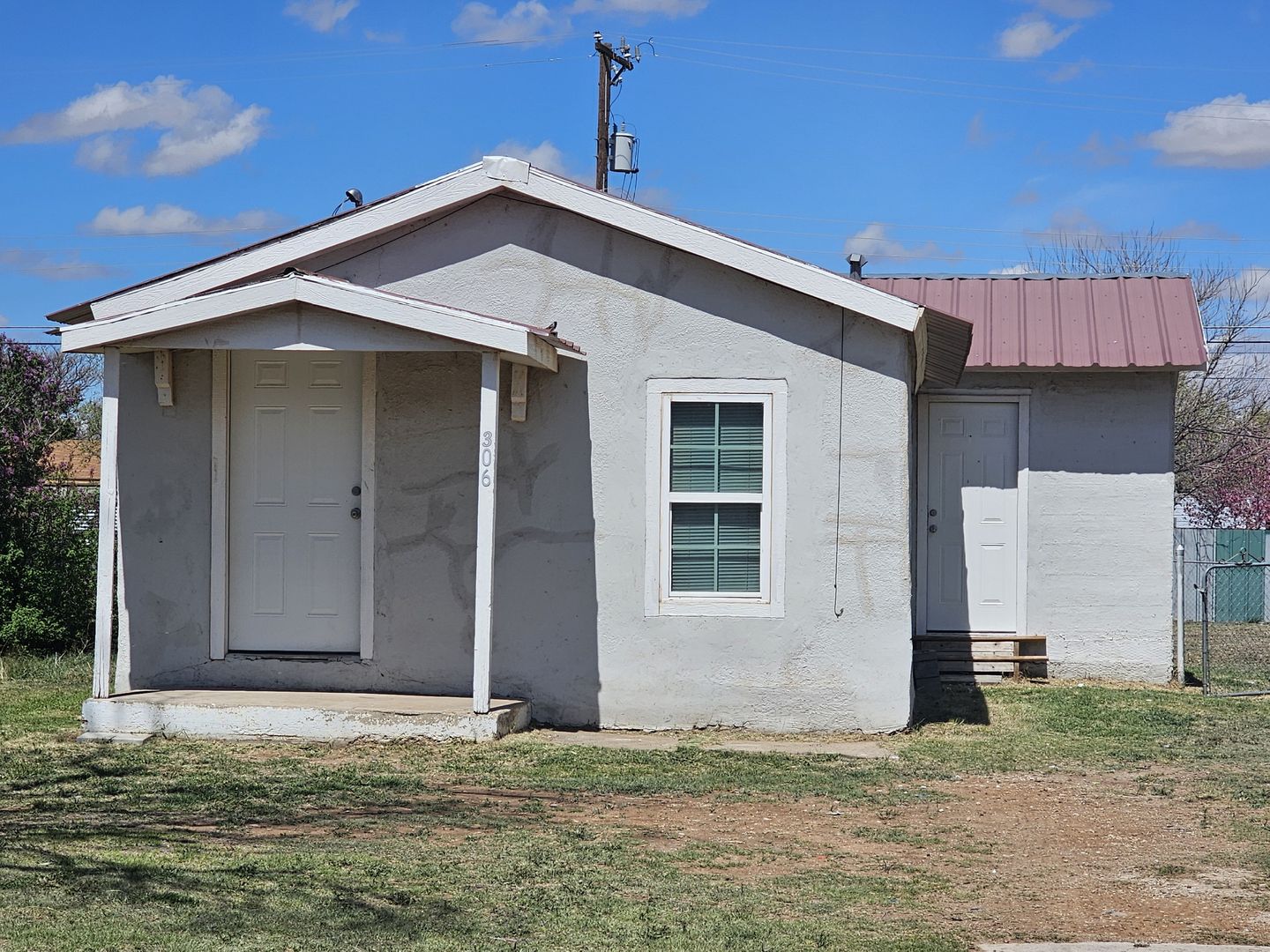 Hale Center House: 306 W 11th Street