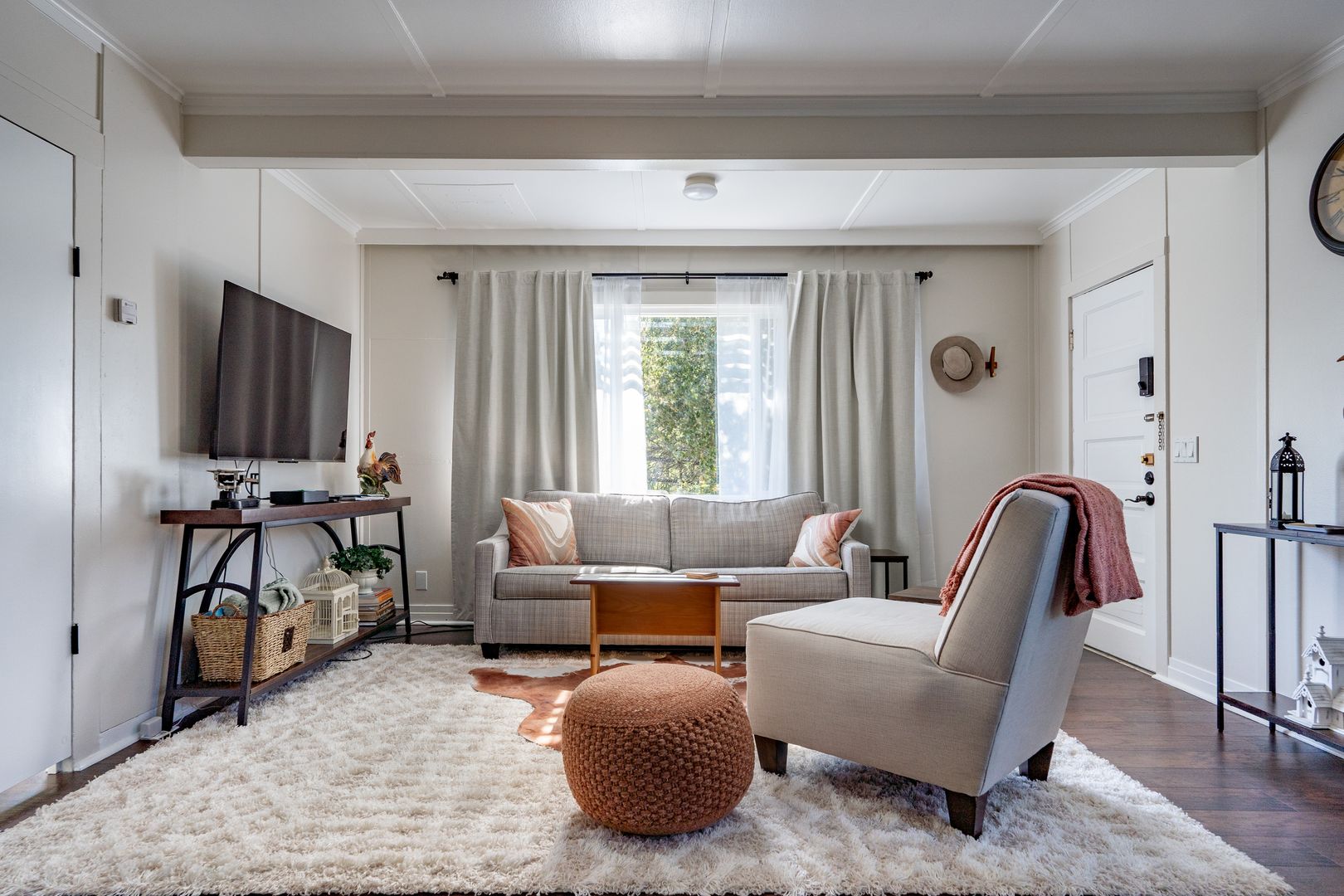 Carmel Valley Road Multiplex: 273 W Carmel Valley Road