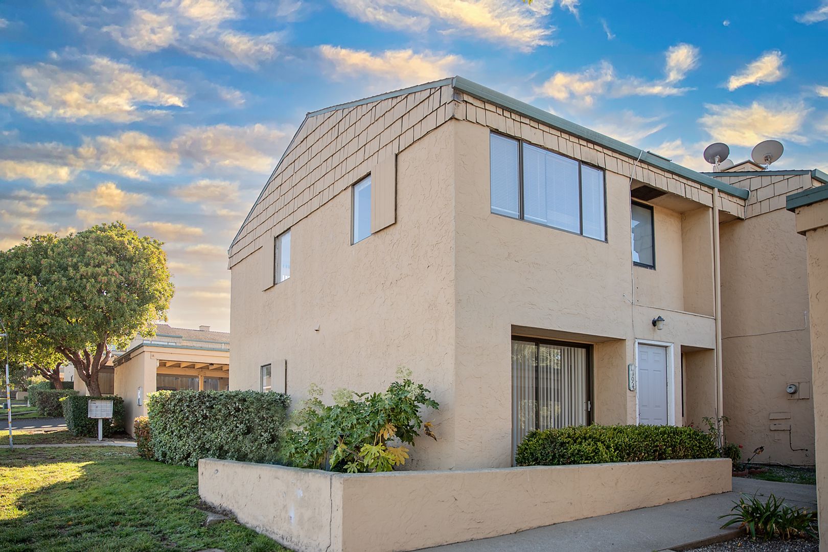 Seaside Townhome: 1194 Trinity Avenue
