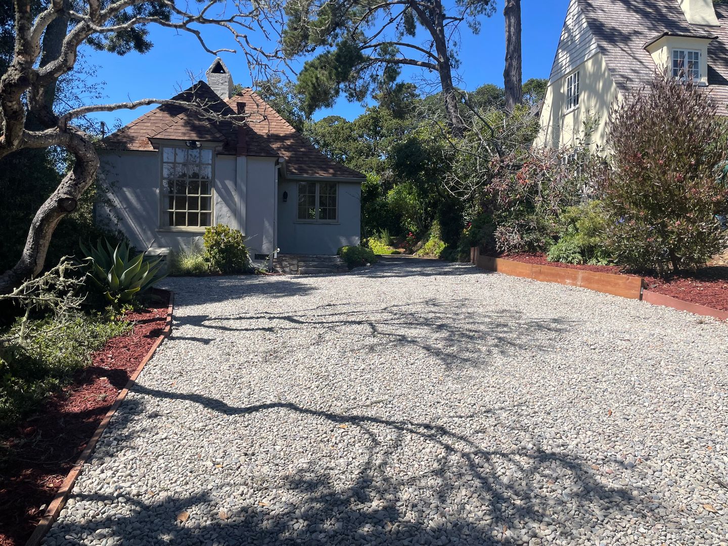 Carmel House: Ocean Ave 2 NW Santa Rita
