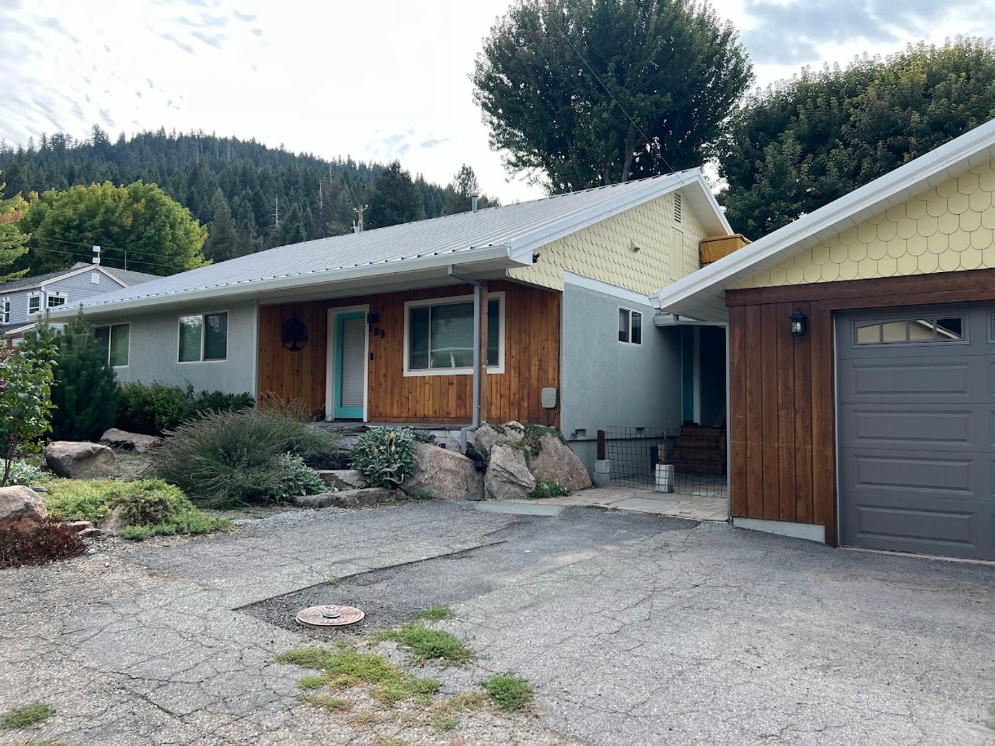 Great spacious 3-bedroom residence 