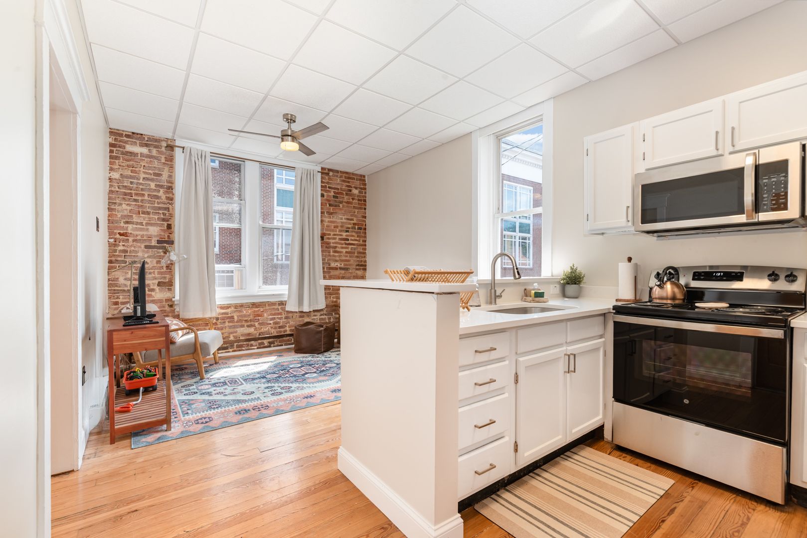 Carlisle Apartment: 32 W High St
