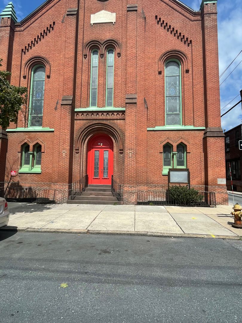 Harrisburg Apartment: 260 Boas St