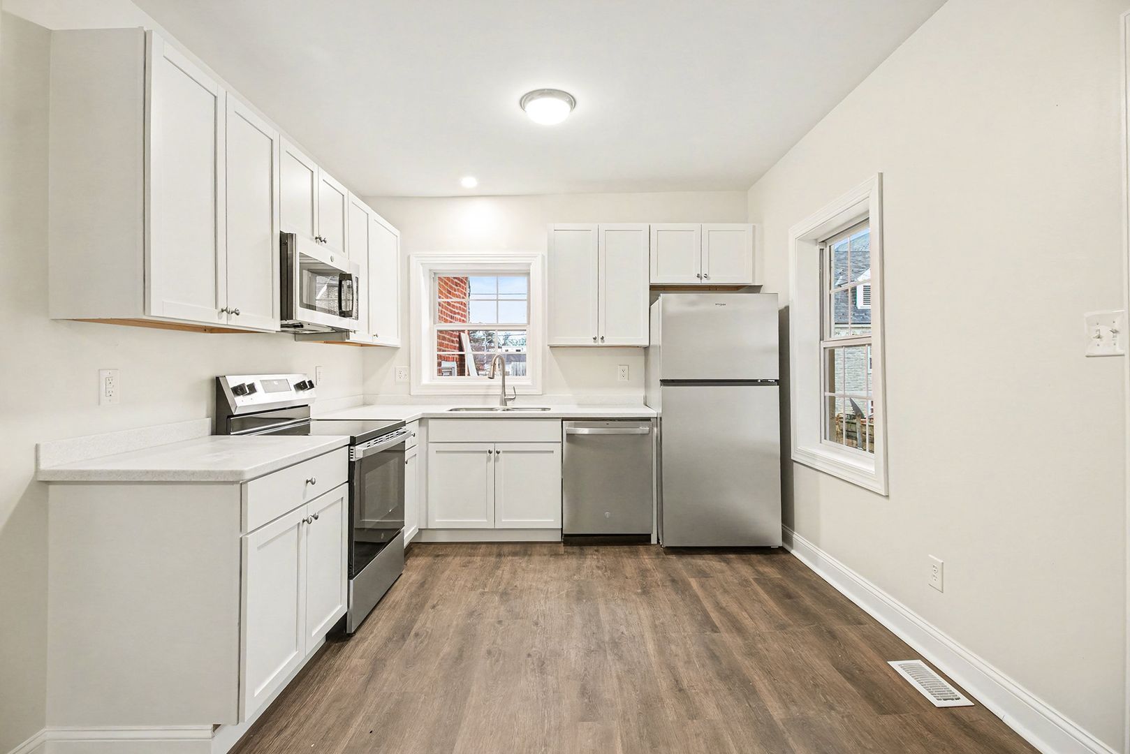 Carlisle Apartment: 145 S Pitt St