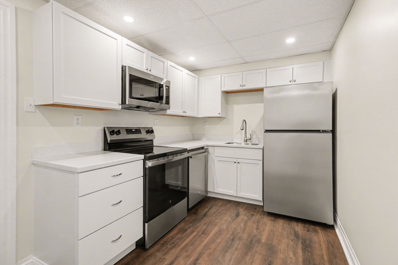 Carlisle Apartment: 145 S Pitt St