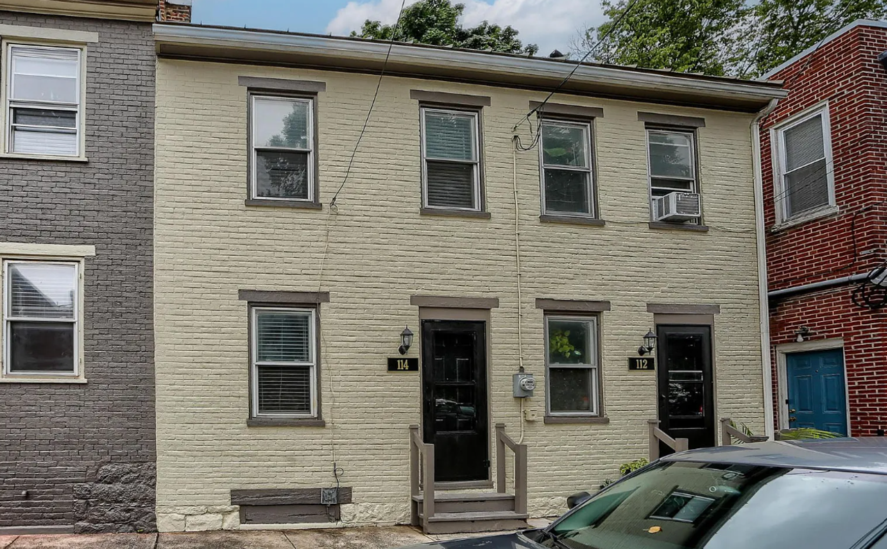 Carlisle Apartment: 112 -120 E Louther St