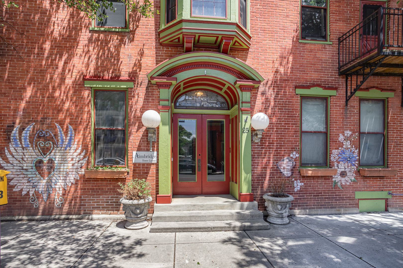 Carlisle Apartment: 25 W Pomfret St
