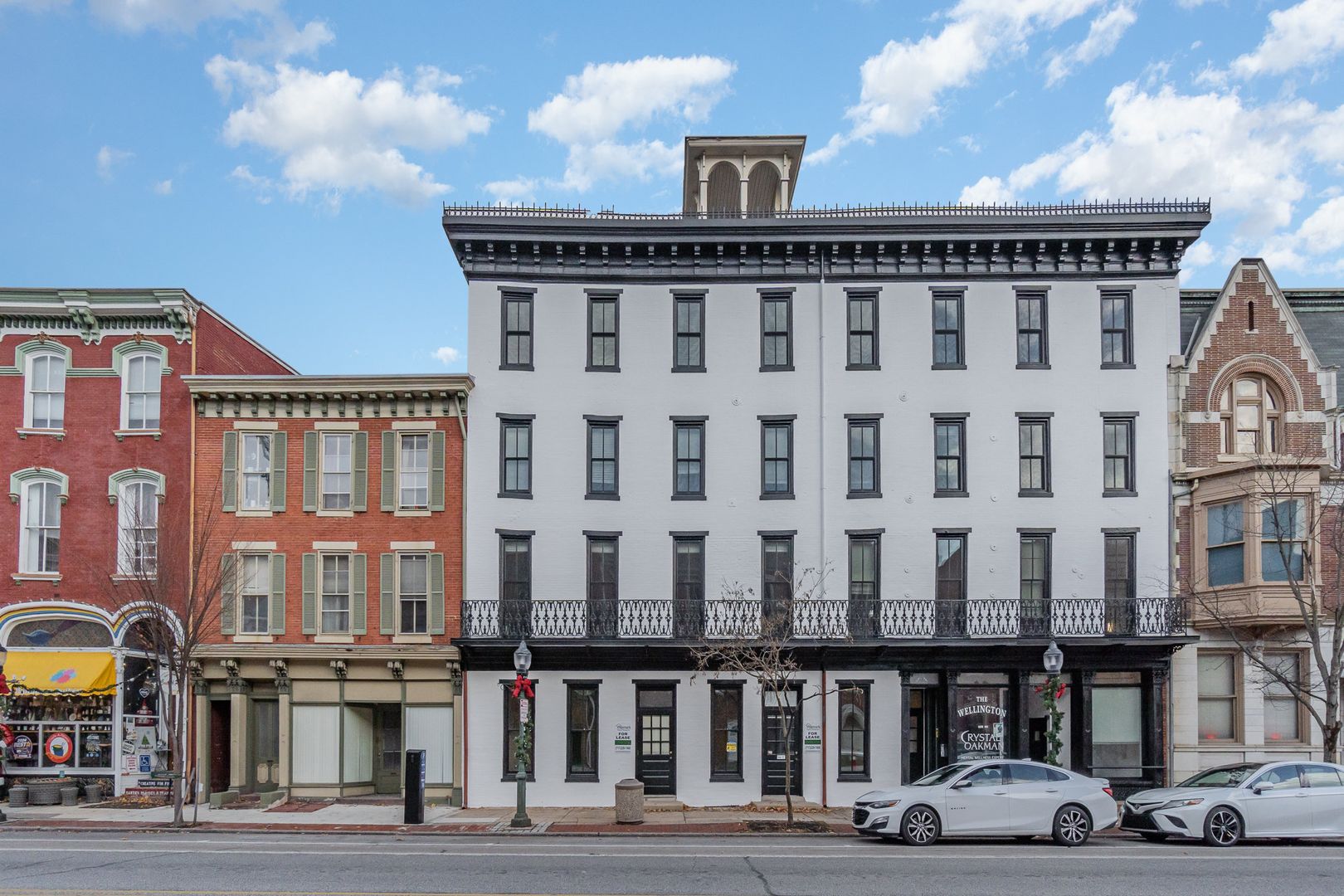 Carlisle Apartment: 17 E High St