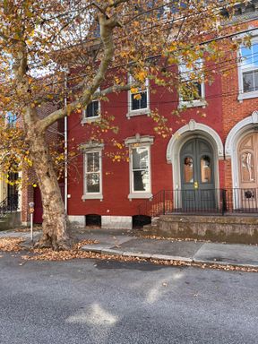 1 Bedroom Apt in Downtown Carlisle