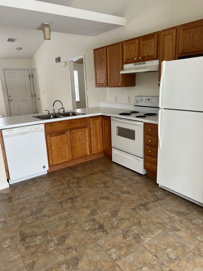 Carlisle Apartment: 34-37 Eastwick Lane