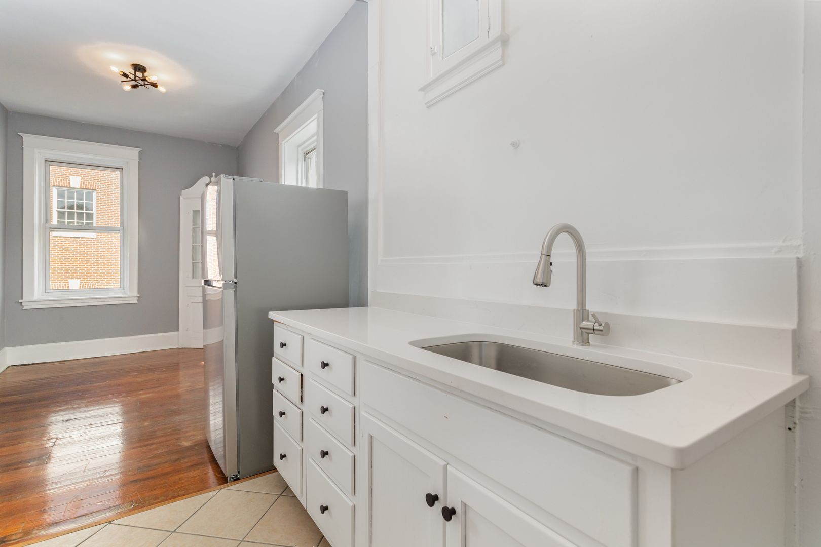 Carlisle Apartment: 32 W High St