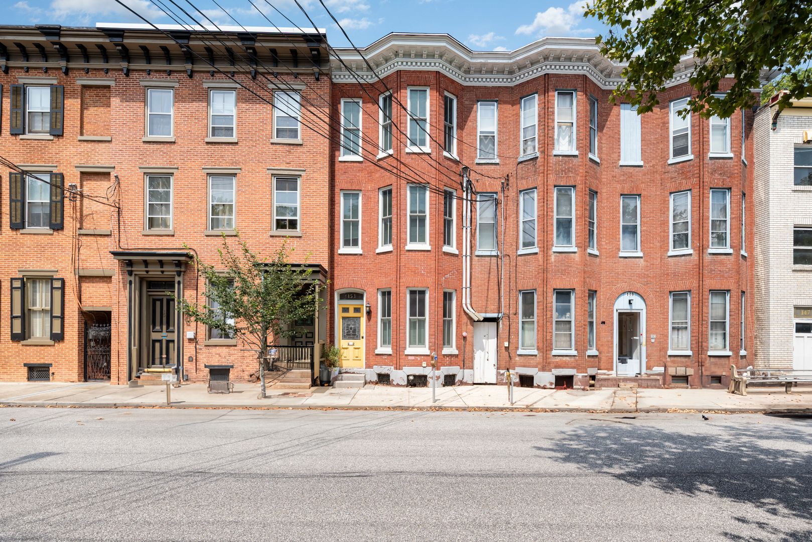 Carlisle Apartment: 153 W Louther St