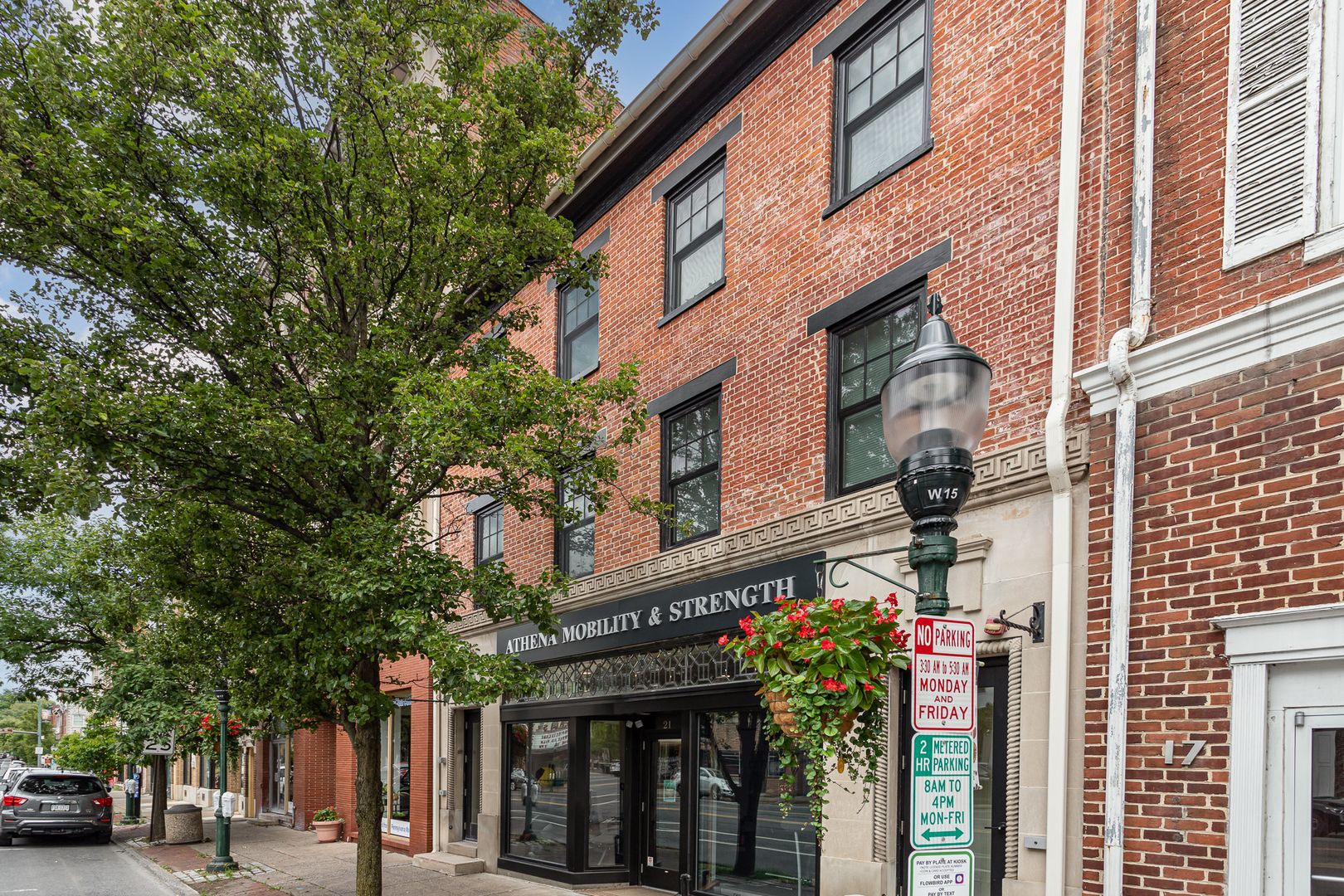 Carlisle Apartment: 19-23 W High St