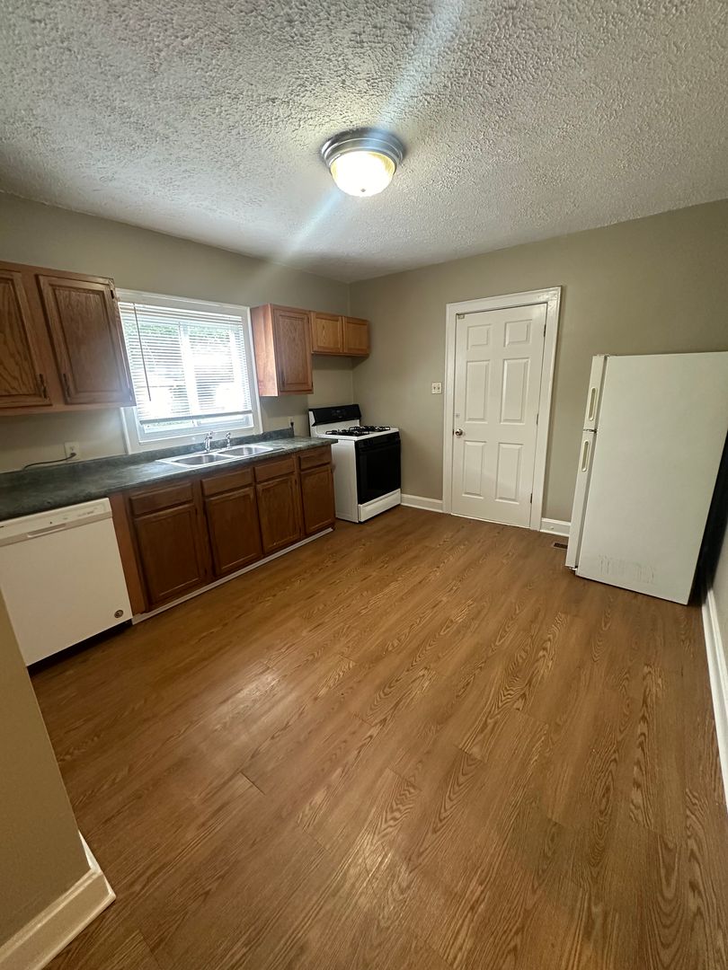 649 Golfview Dr. 7 of 8
