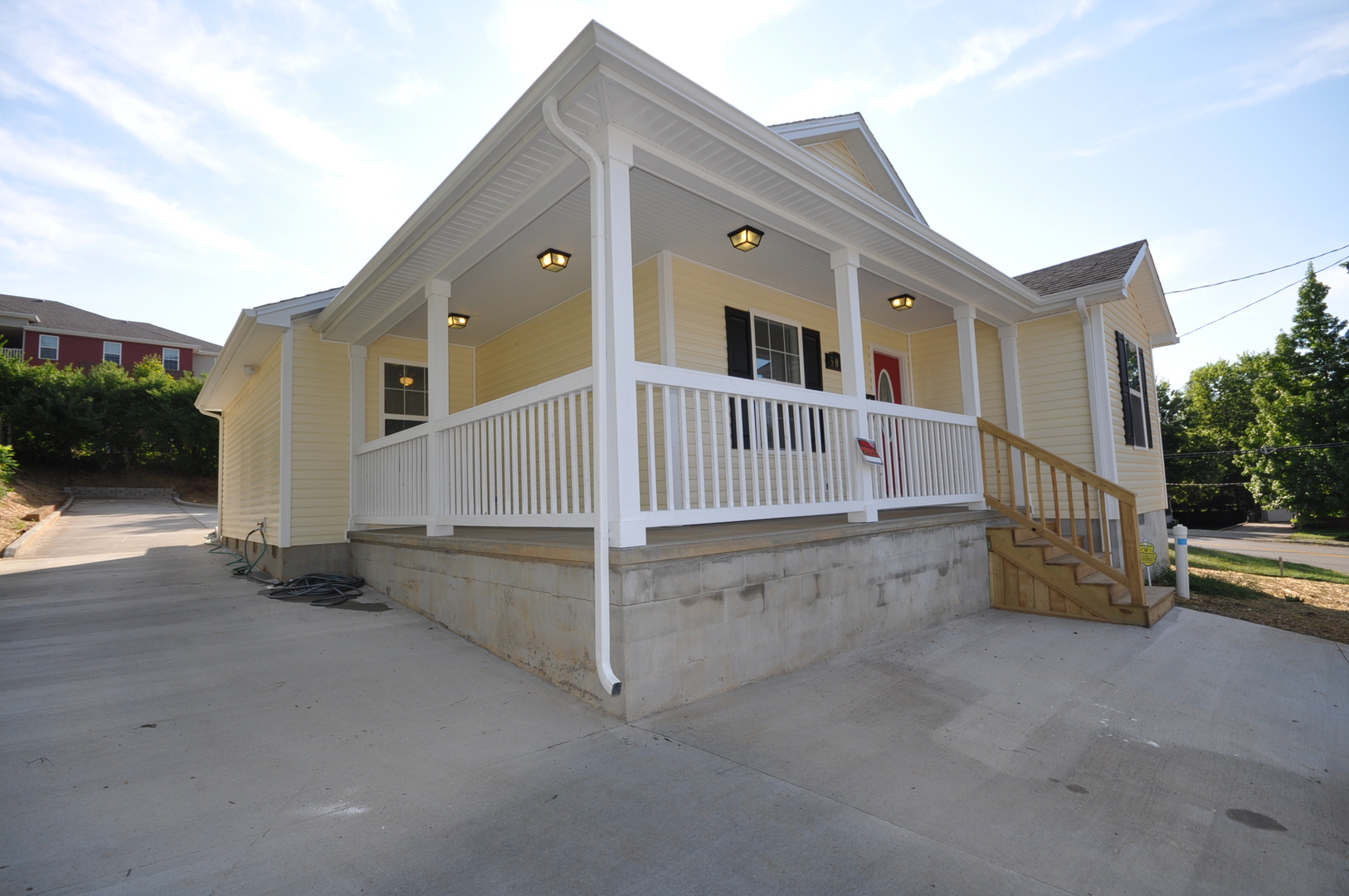 Lexington House: 501 Addison Avenue
