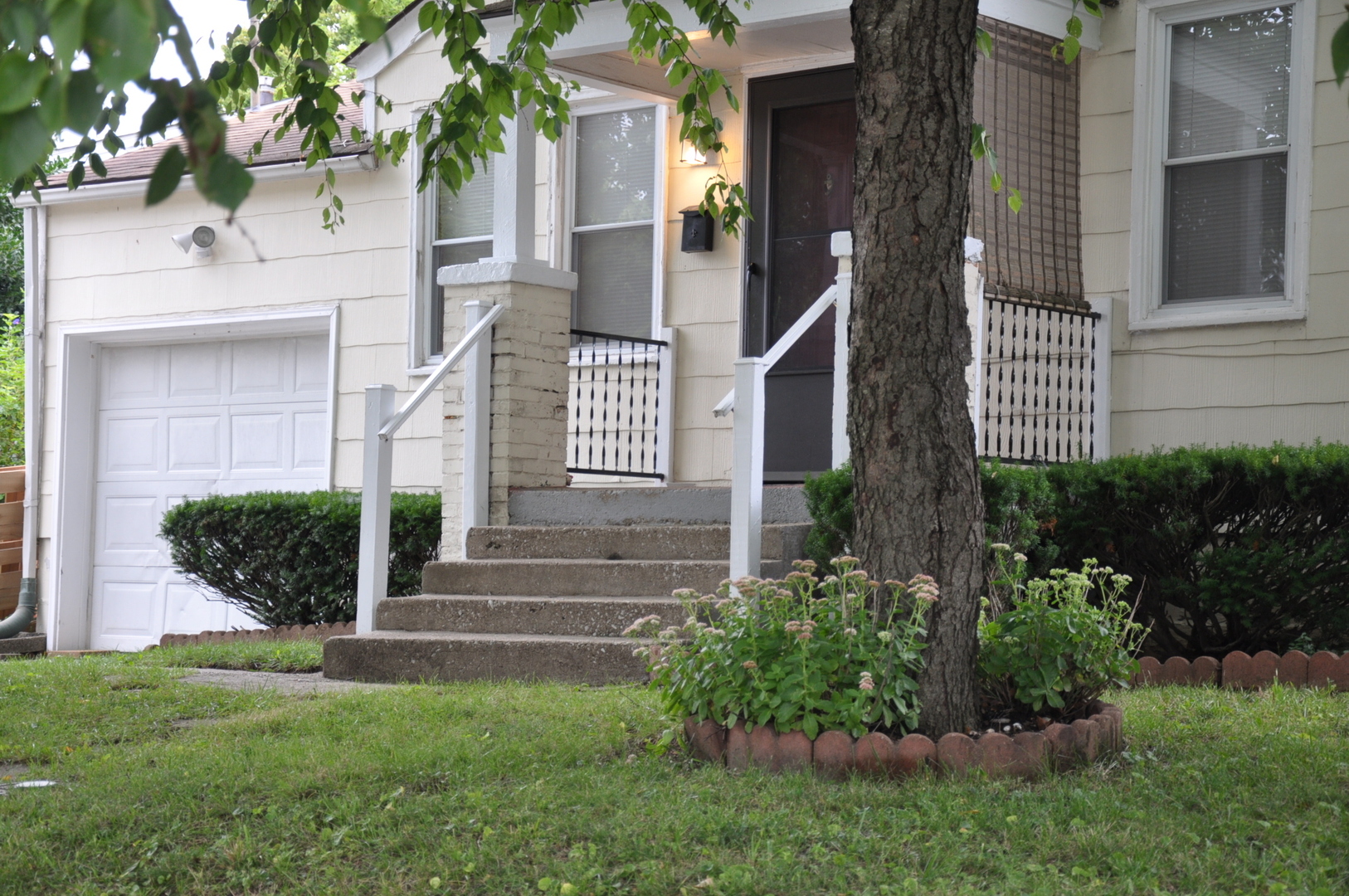 Lexington House: 523 Addison Avenue