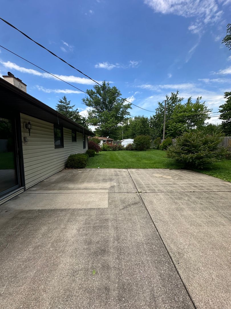 lexington Apartment: 279 mockingbird lane