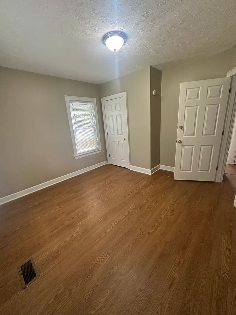 649 Golfview Dr. 10 of 13