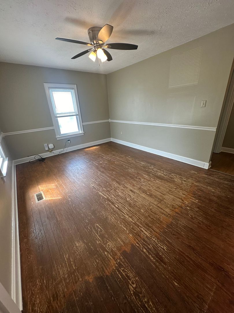649 Golfview Dr. 4 of 8