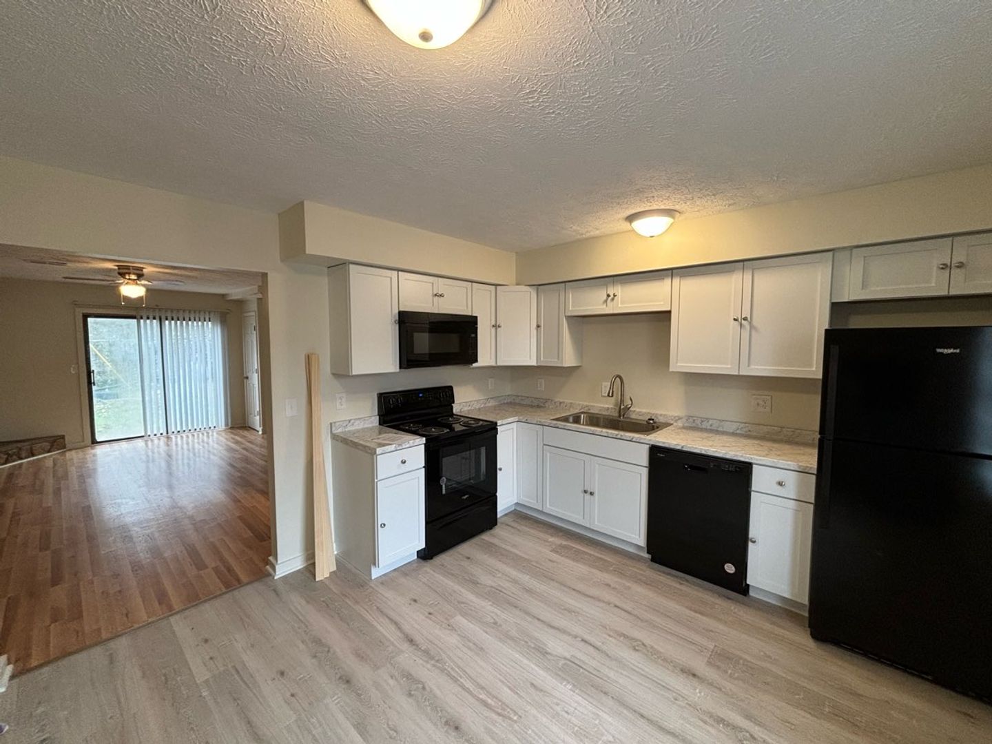 winchester Apartment: 329-337 S. burns ave.