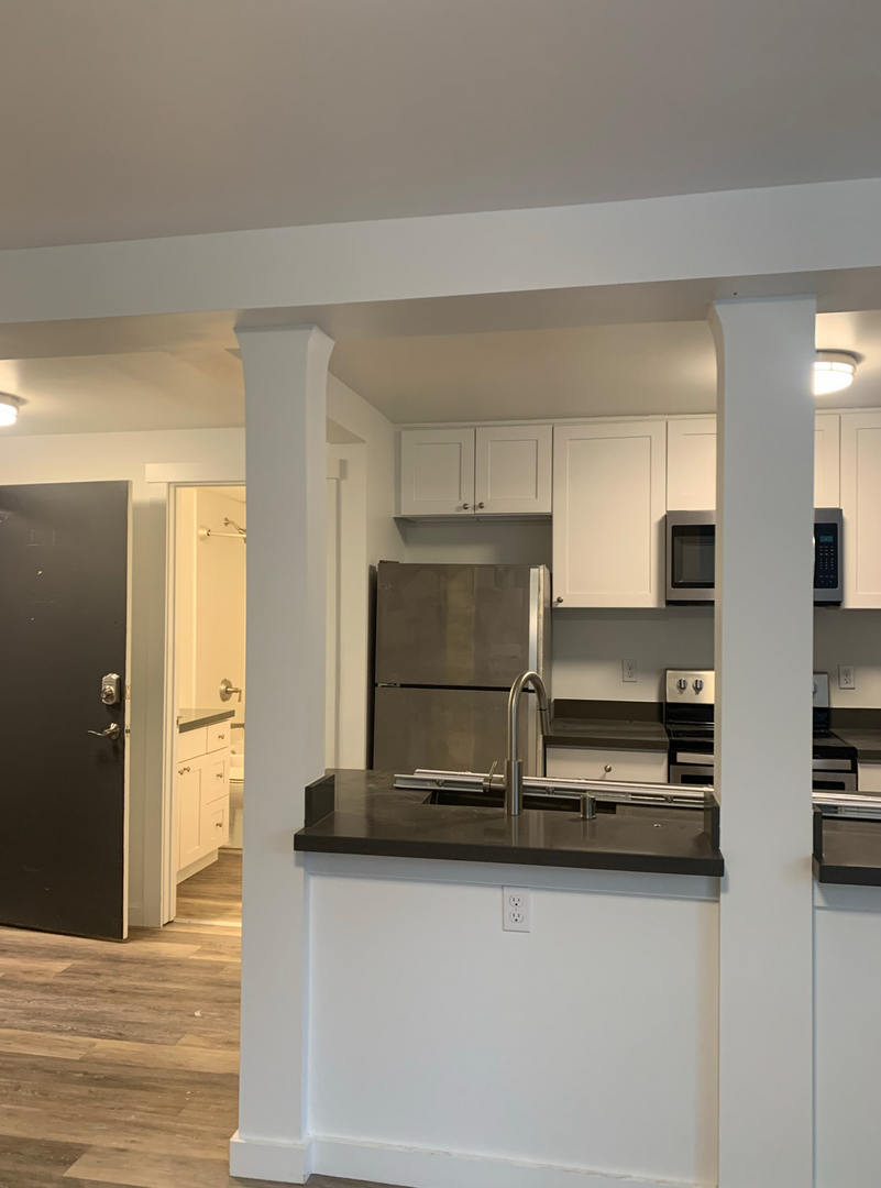 Seattle Apartment: 4618 Fremont Ave N