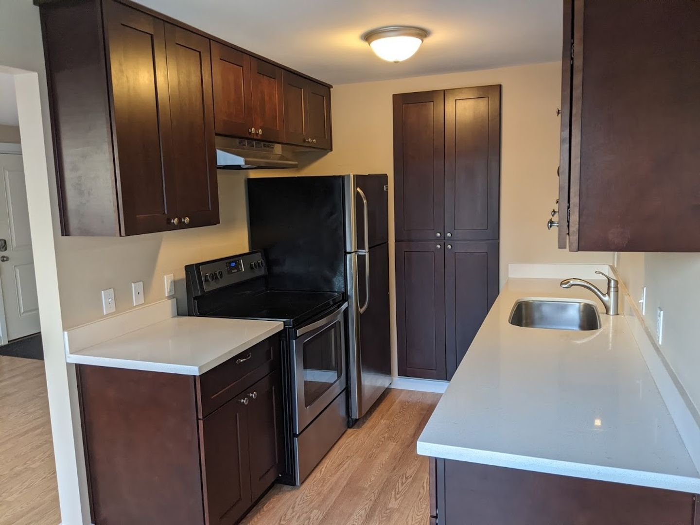 Seattle Apartment: 1817-1821 6th Avenue W