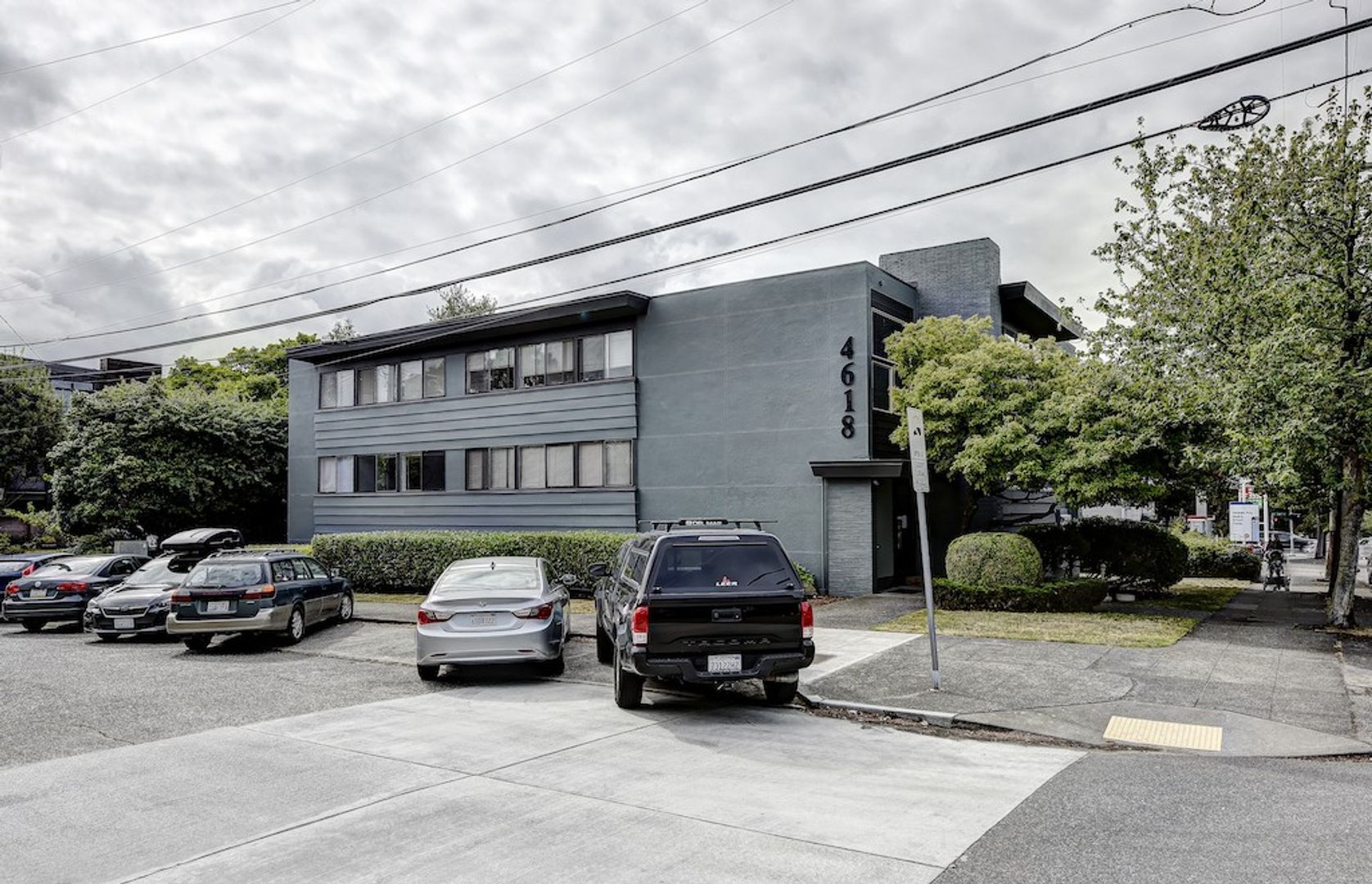 Seattle Apartment: 4618 Fremont Ave N