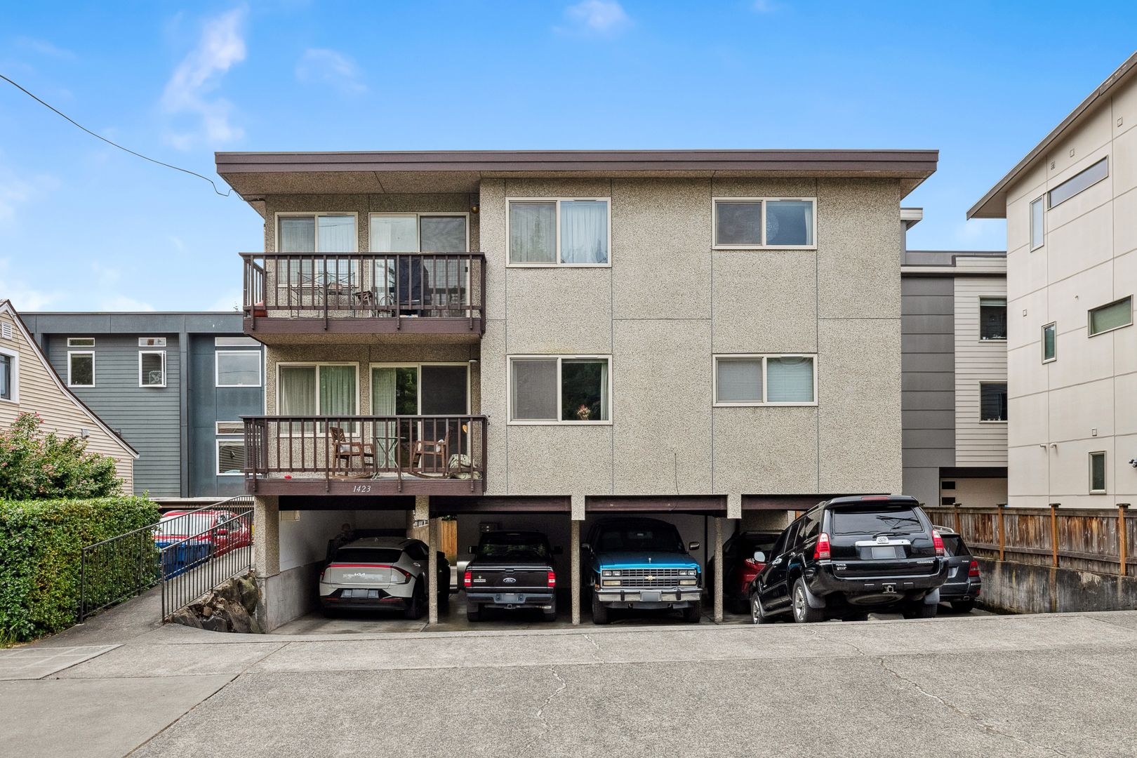 Seattle Apartment: 1423 NW 60th Street