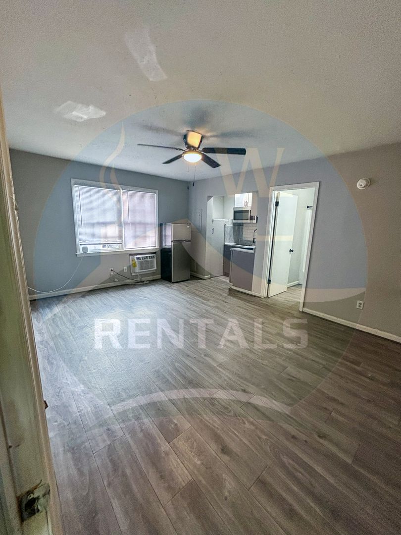 Cullowhee Apartment: 569 N Country Club Dr