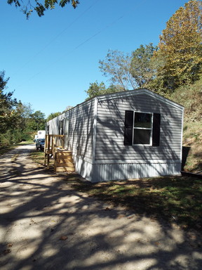 2BD/2BA Trailer in Small Park overlooking the river available September 1st for year-long lease