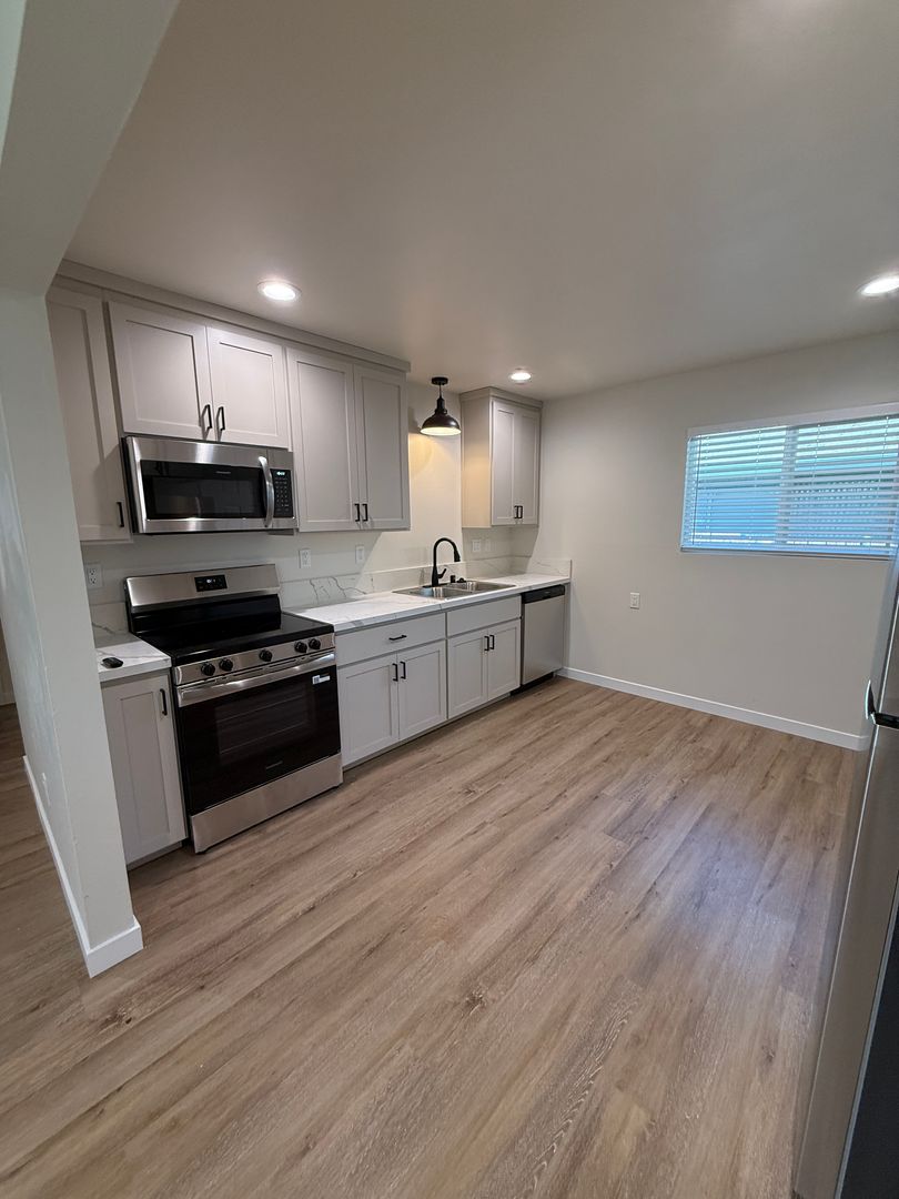 Redding Apartment: 849 West St