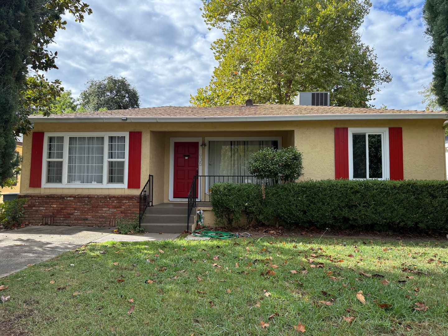 Redding House: 935 Lincoln Street