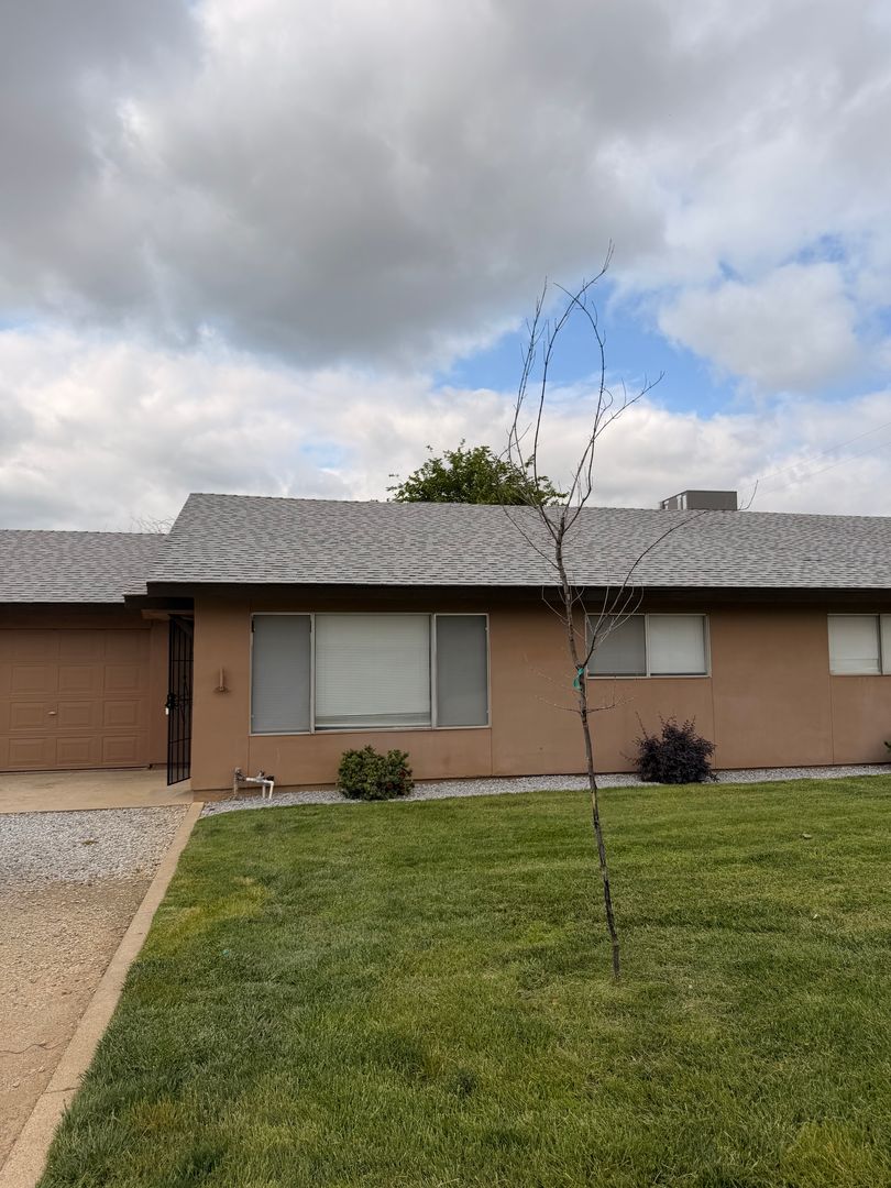 Anderson Apartment: 5760- 5768 Sunny Ln A-D