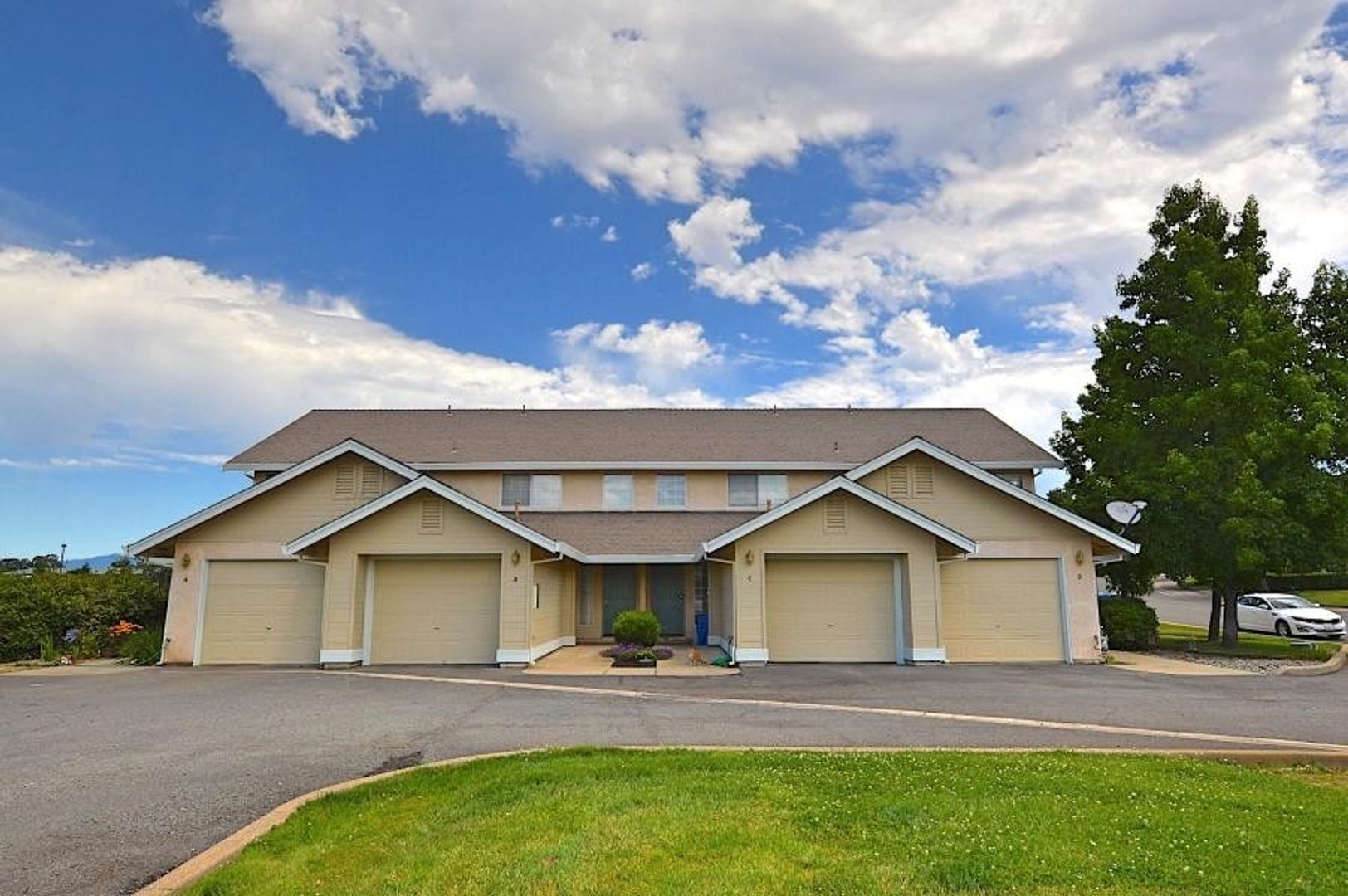 Redding Apartment: 4228 Stonewalk Court A-D