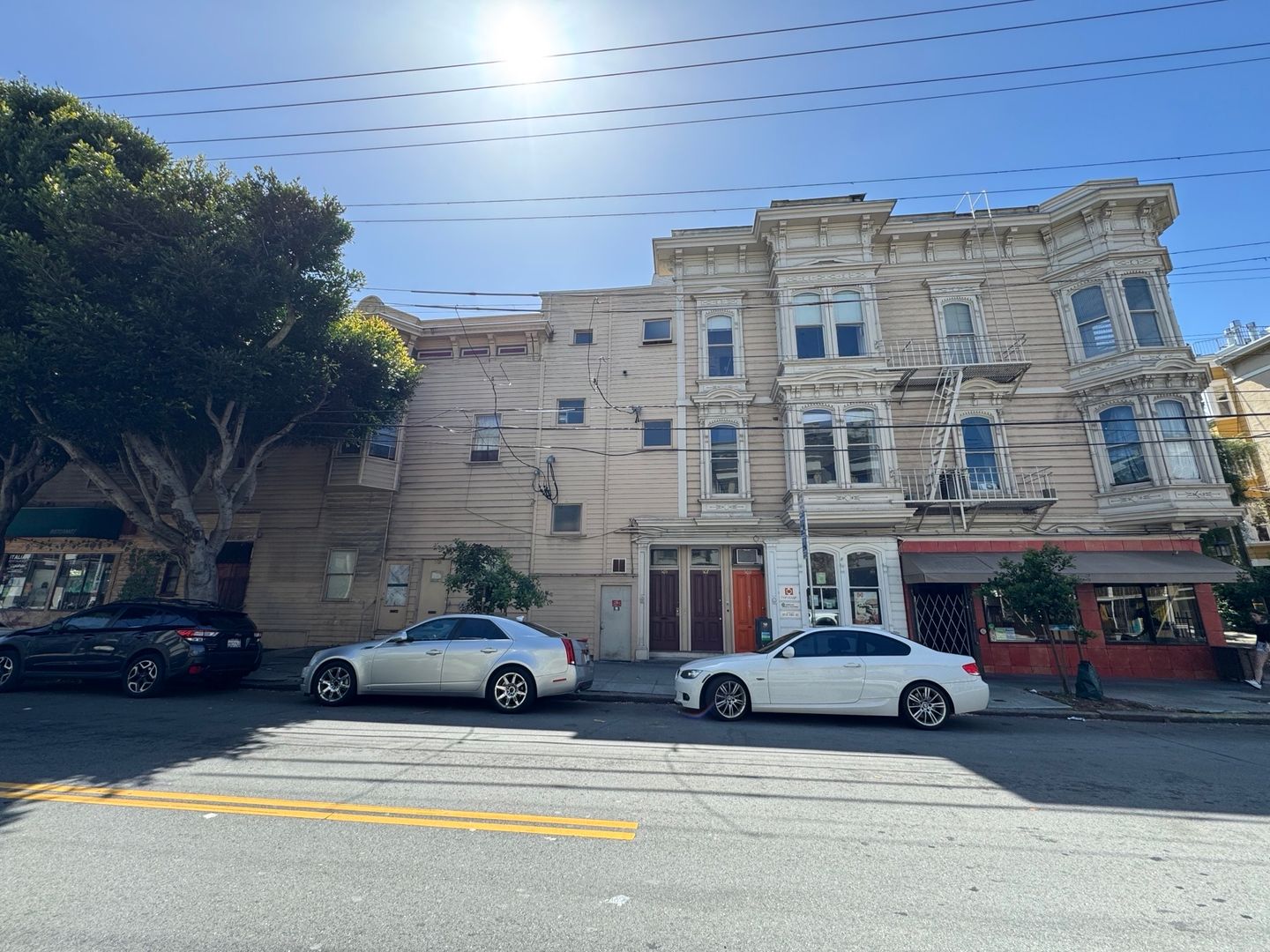 San Francisco Apartment: 505-511 Laguna Street / 505 Linden St.