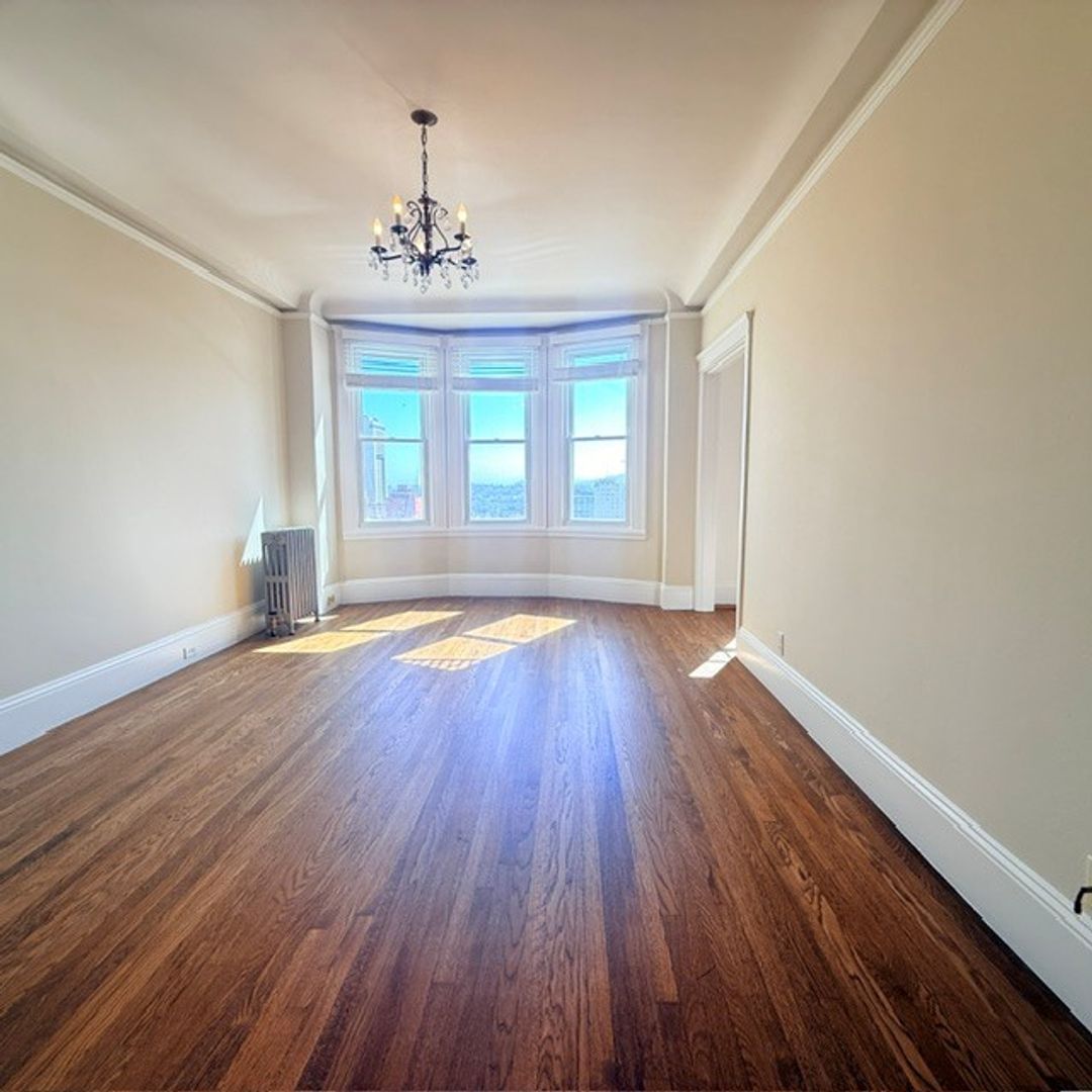 1245 California Street # 306 - Main Image