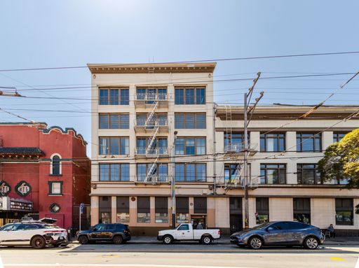 Great Full Floor Offices +/- 4200 Square Feet – photo 1