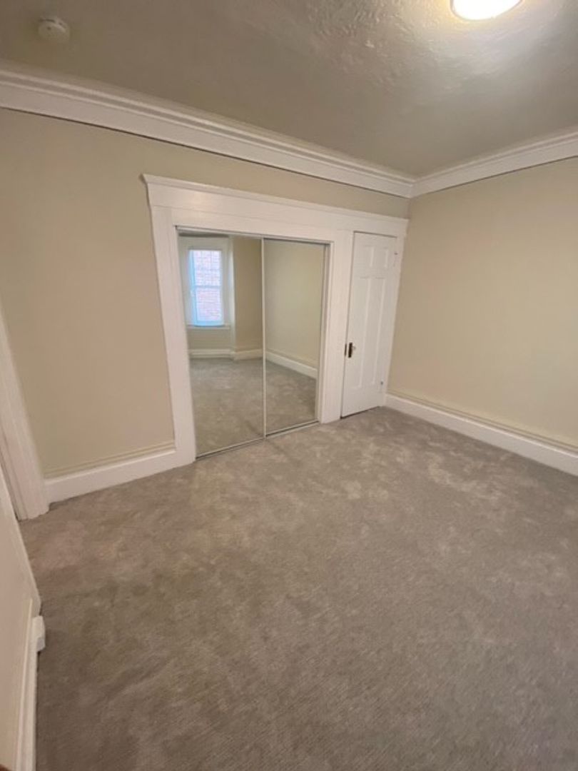 San Francisco Apartment: 700 O'Farrell Street