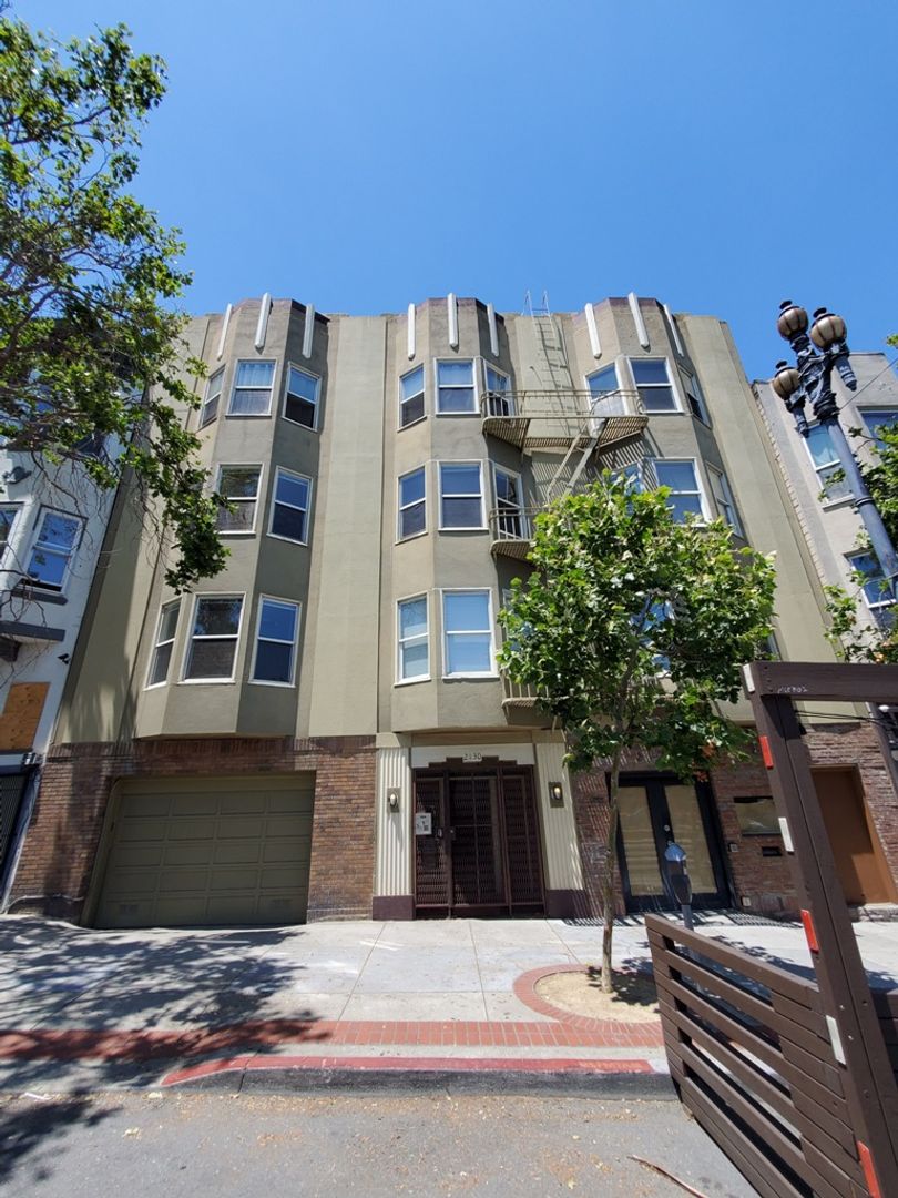 San Francisco Apartment: 2128-2130 Market Street