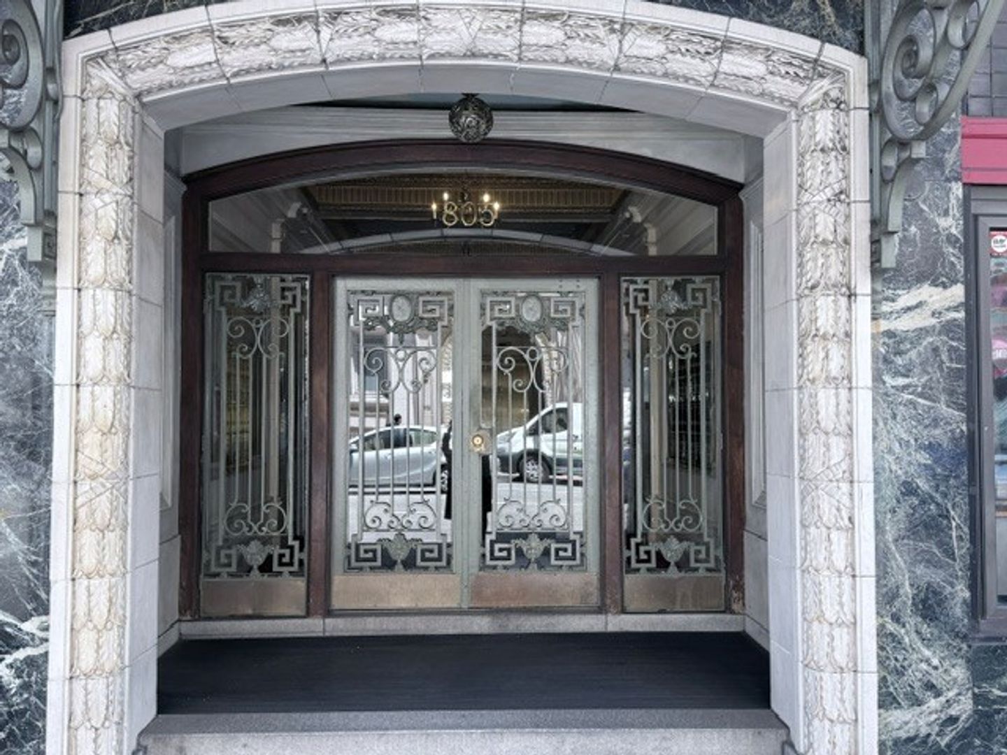 San Francisco Apartment: 805 Bush Street