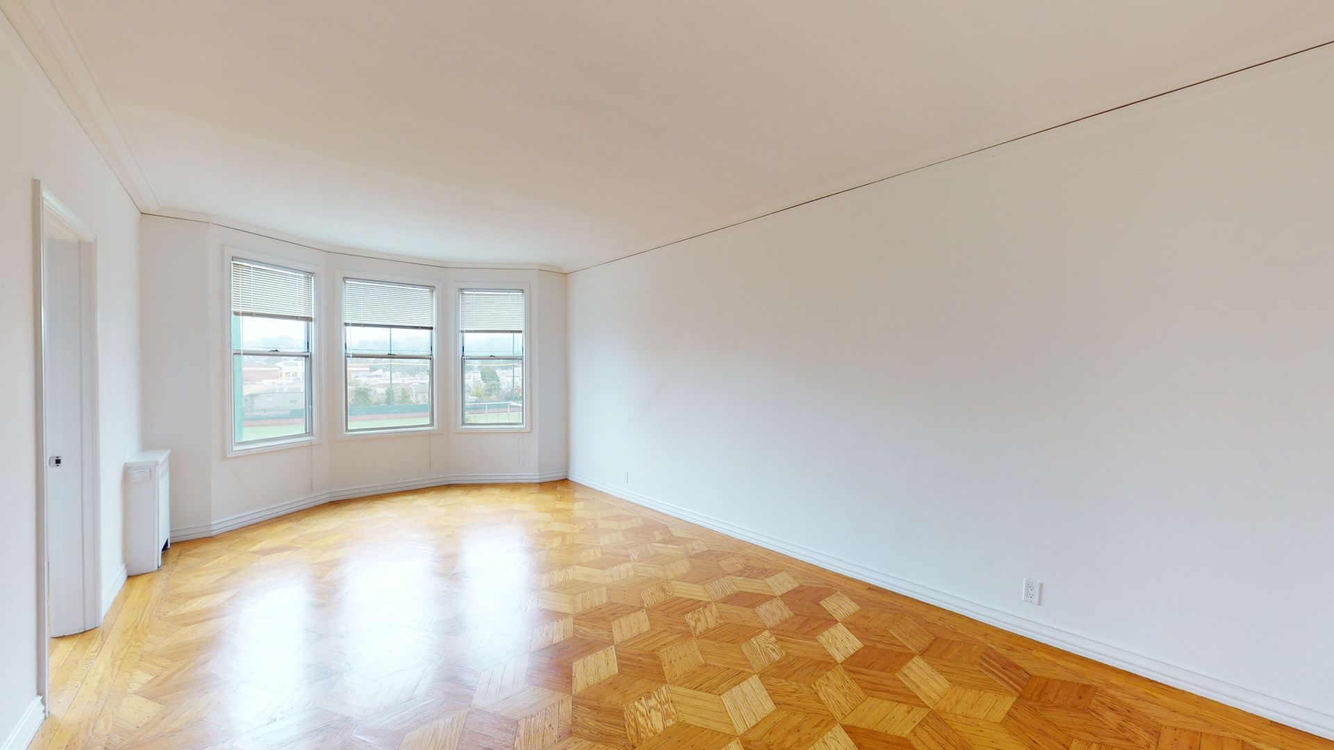 San Francisco Apartment: 2240 Golden Gate Avenue