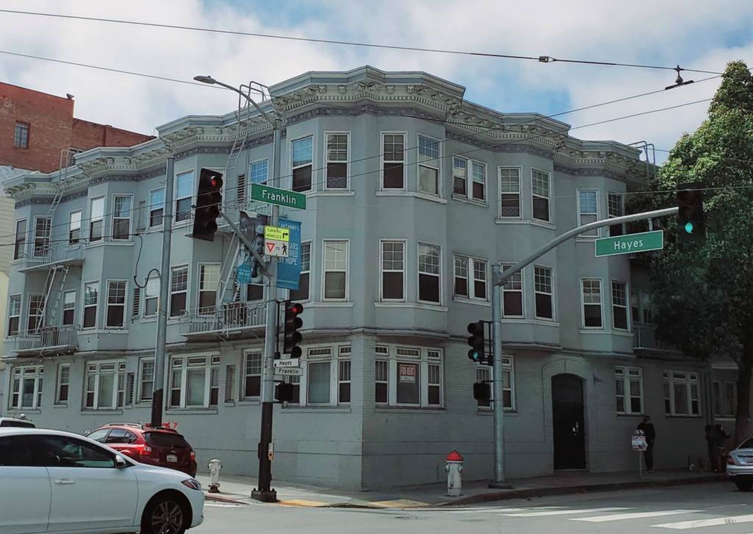 San Francisco Apartment: 305 Franklin Street