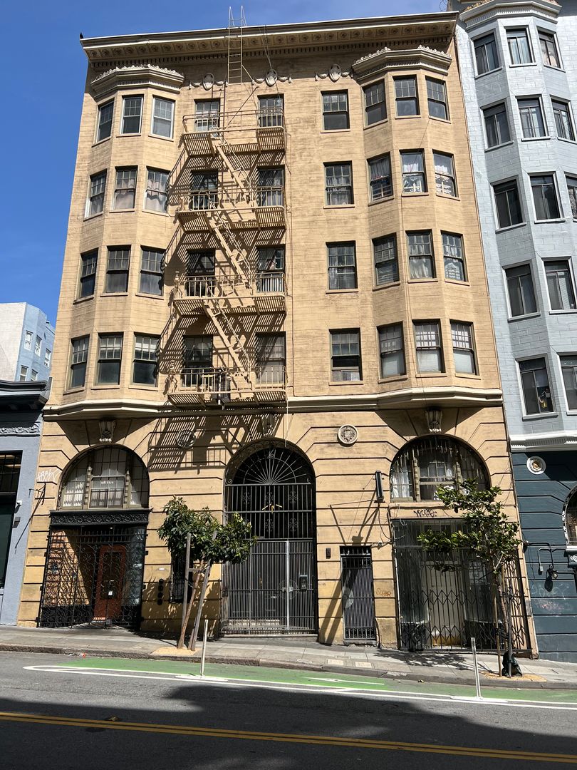 640 Polk Street - Main Image