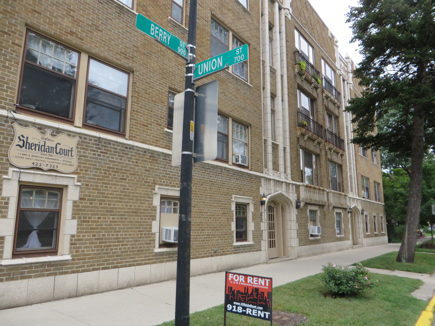 Fort Wayne Apartment: 719 Union St