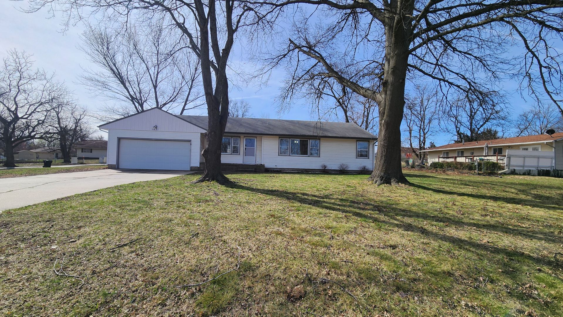 Topeka House: 1631 SE 37th St.