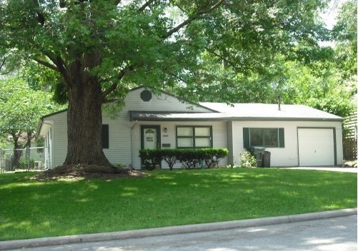 Topeka House: 4727 SW 17th Terrace
