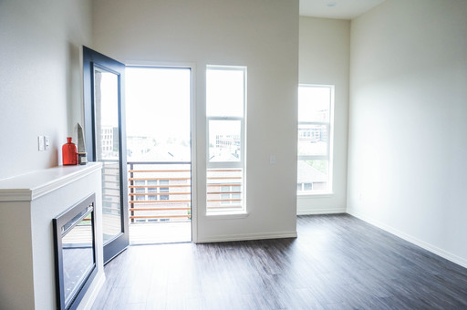 Listing photo thumbnail